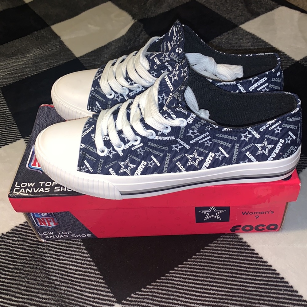 NFL Dallas Cowboys Low Top Canvas Shoe